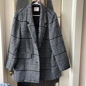 Houndstooth jacket